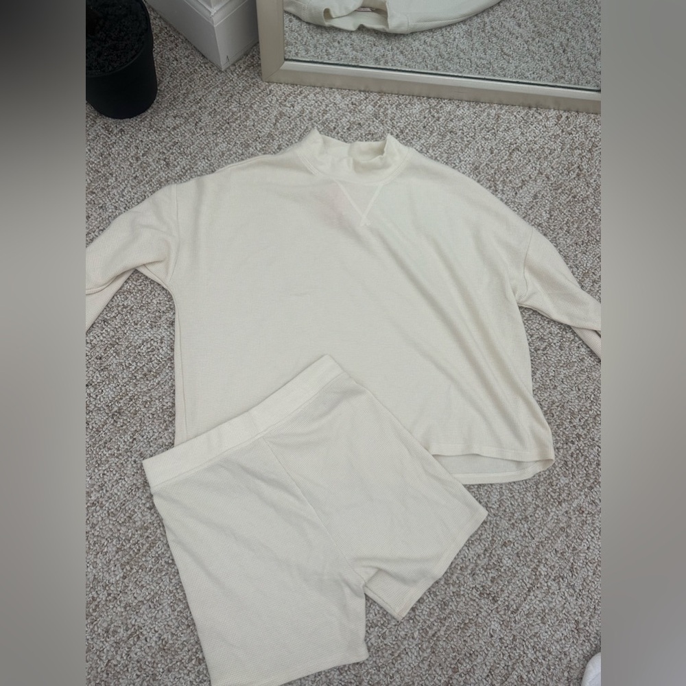 Victoria secret pajama set